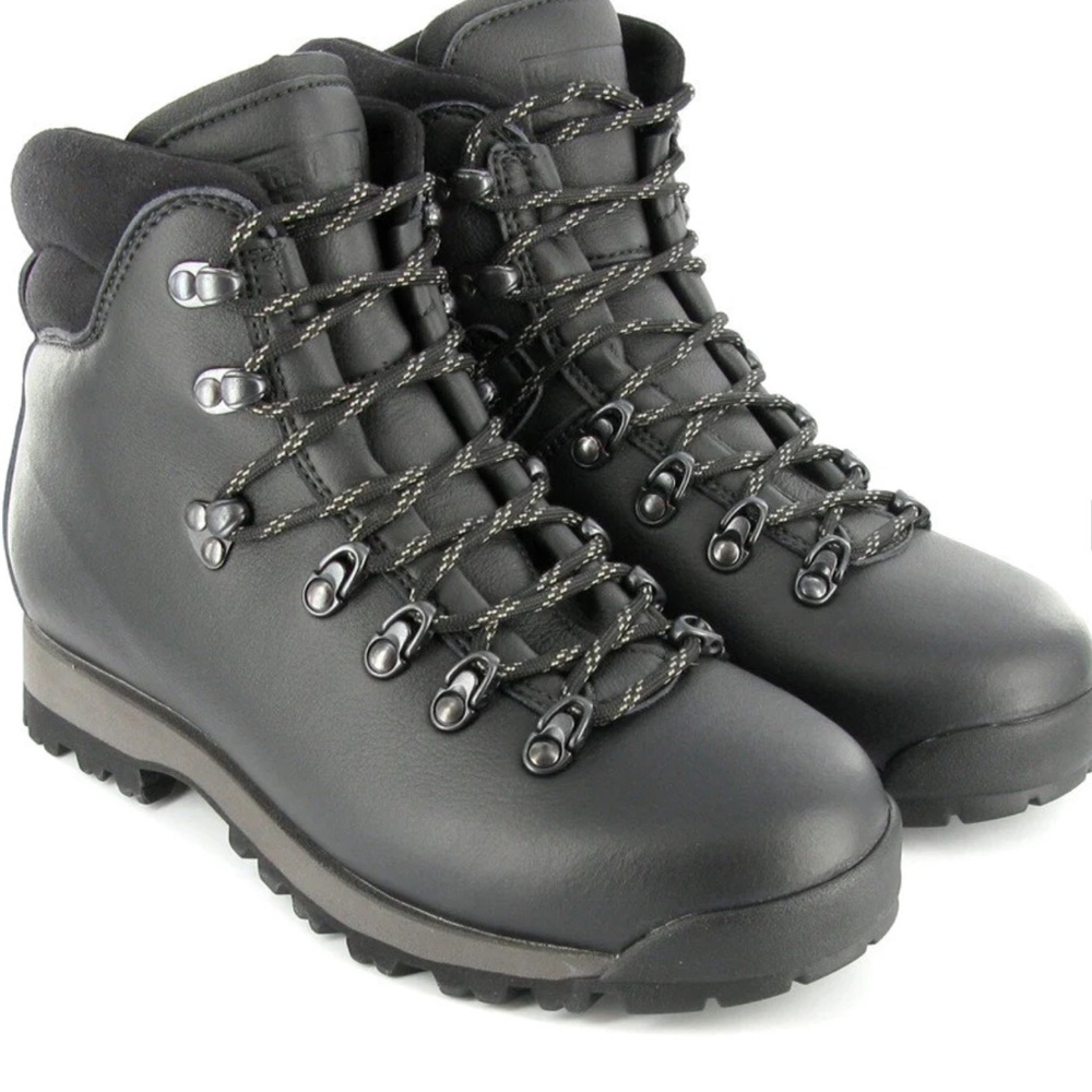 Snowdon Boot from Vegetarian Shoes -  vegan, waterproof, size 9